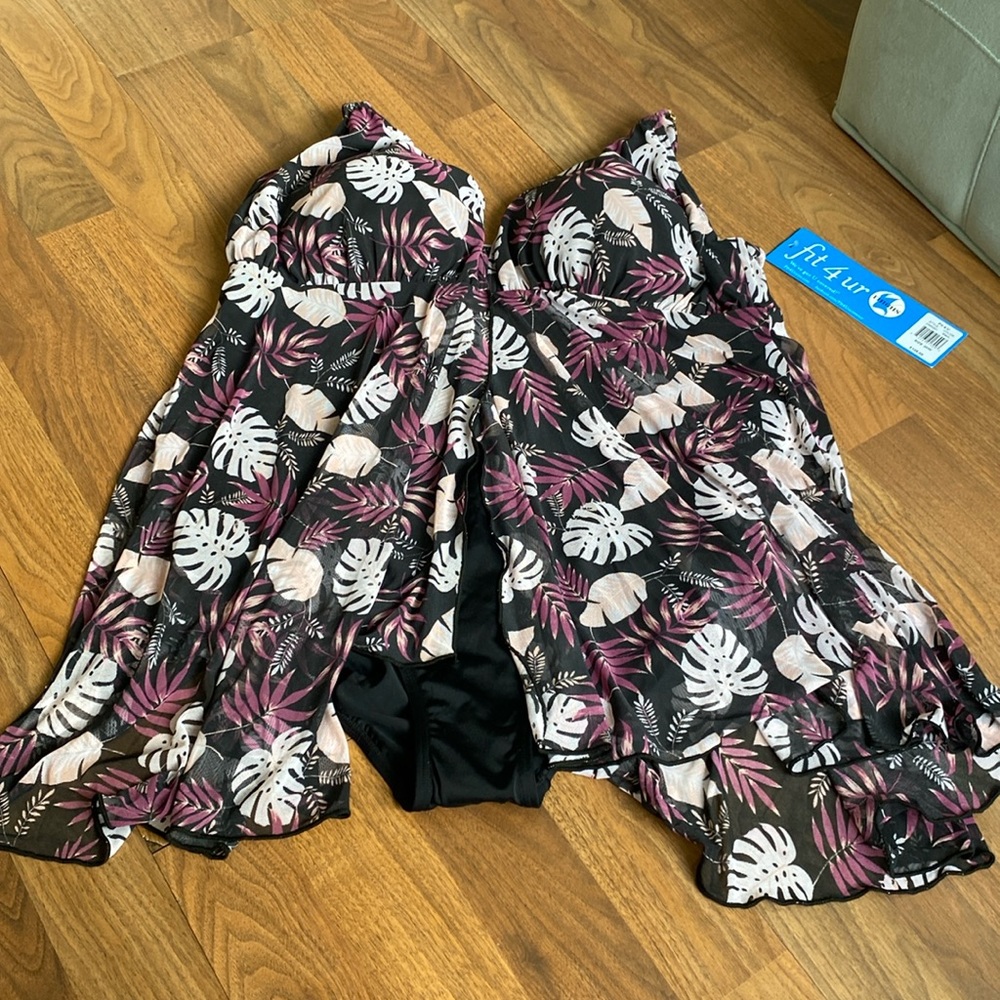 New colorful pattern swimsuit. Fit 4u